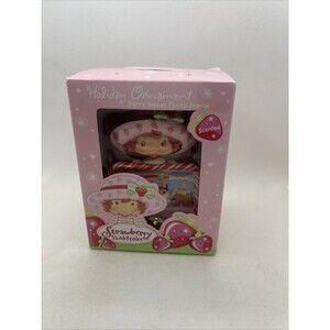 Vintage 2004 Strawberry Shortcake Christmas Ornament NIB